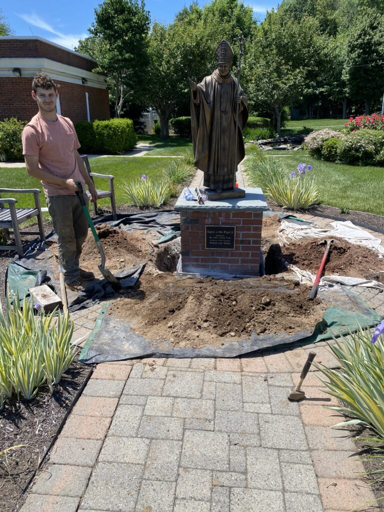 St John Paul 2 Statue 3 jpg
